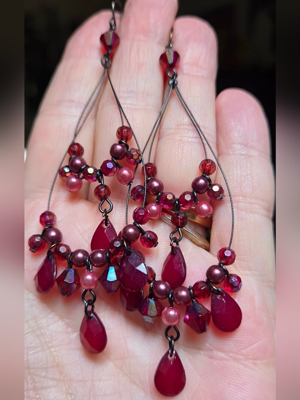 Chandelier Deep Garnet & Pearl Costume Artisan Earrings - Picture 9 of 9